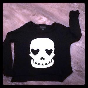 Black skull Sweater