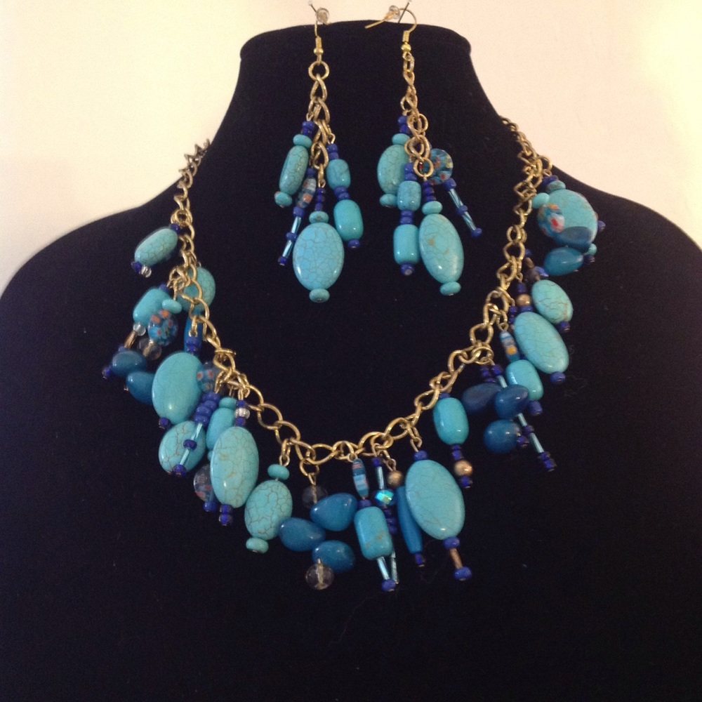 Turquoise  stone necklace earring set.