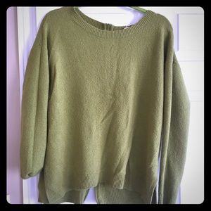 Beautiful green sweater