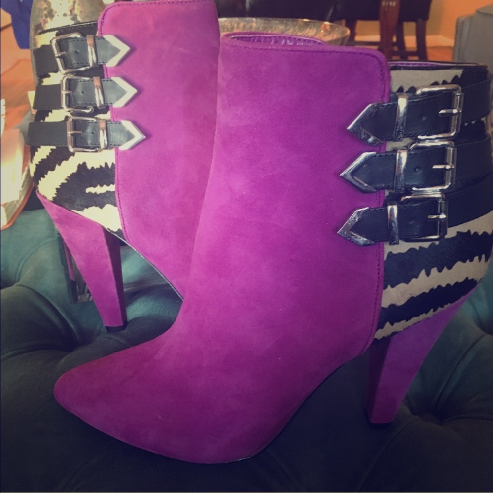 DV Dolce Vita Booties