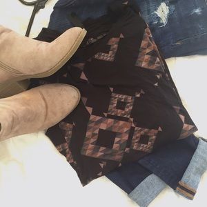 Aztec Print hi-low Tee