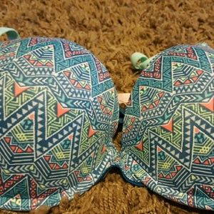 Pink- Victoria Secret bra