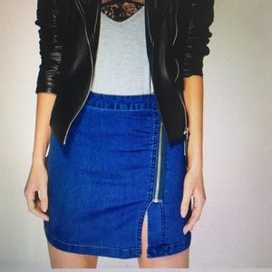 SOLD Boohoo Asymmetric Zip Denim Mini Skirt