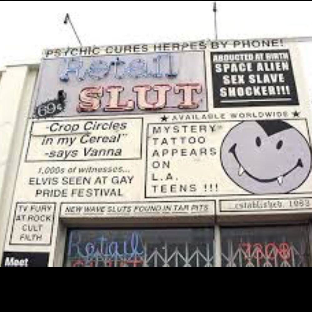 Punk rock bondage shorts! - Picture 4 of 4