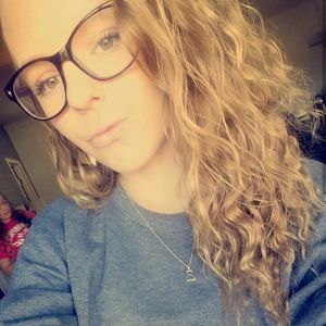 Meet your Posher, Hope