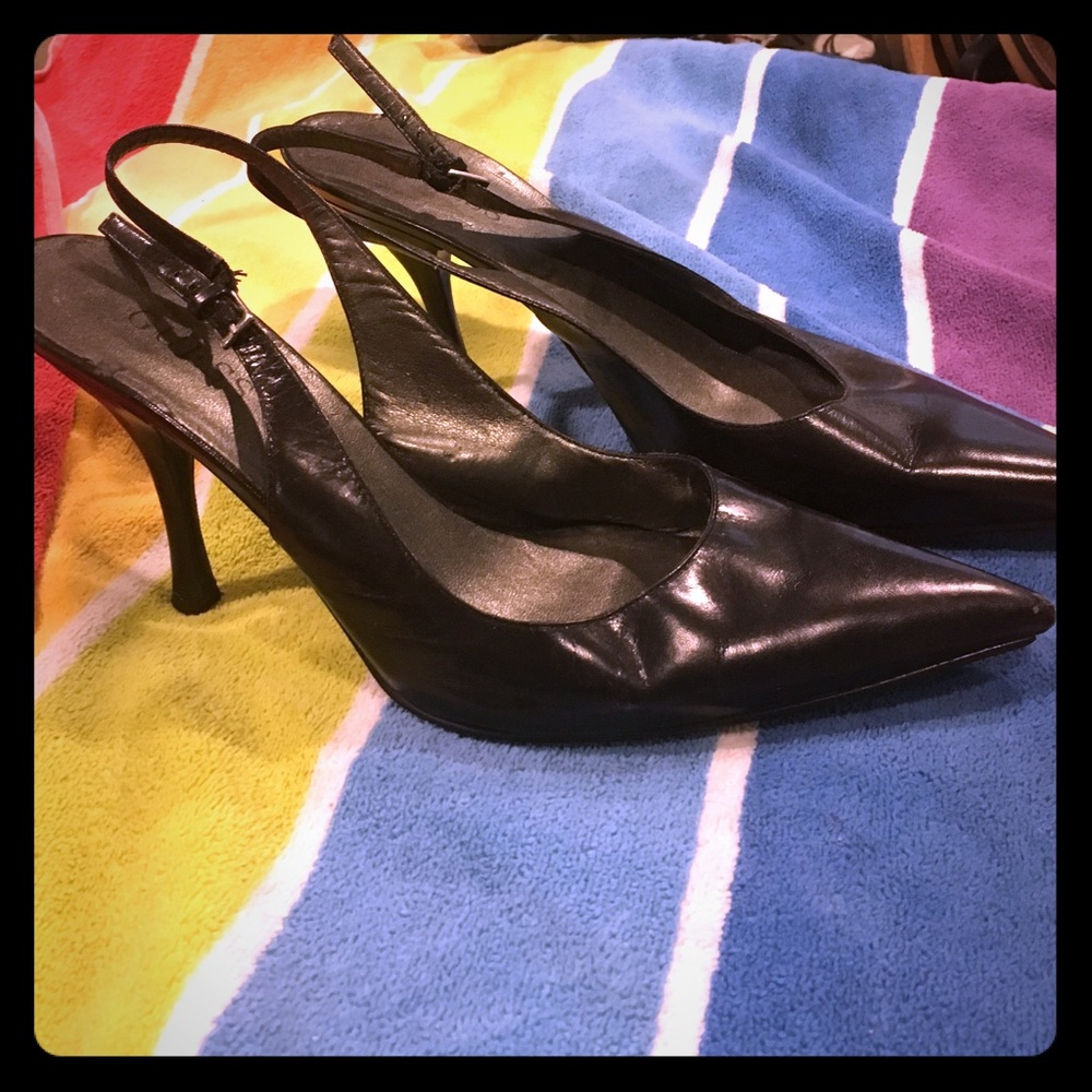 Donated. Guess heels