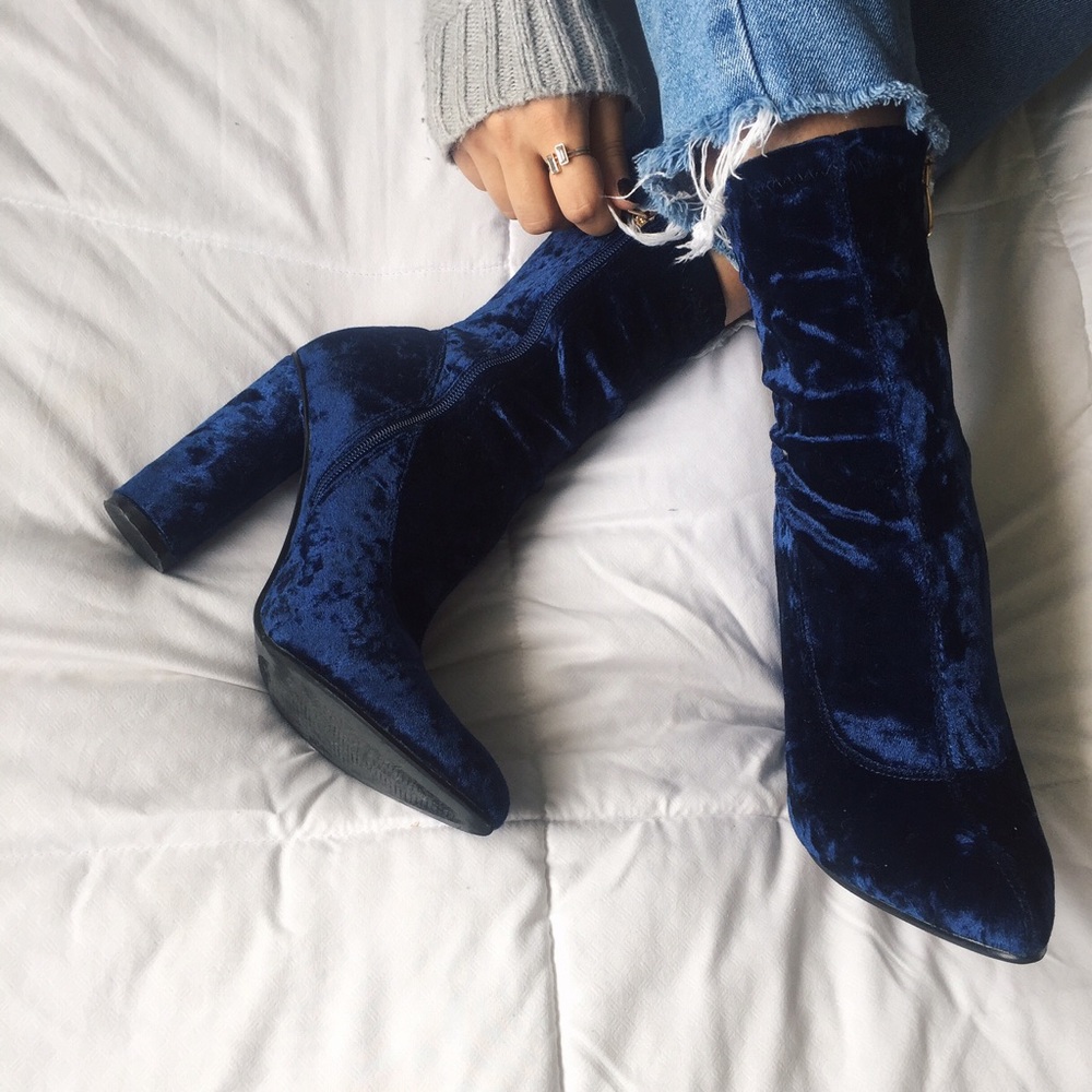 Blue Velvet Sock Booties size 8.5