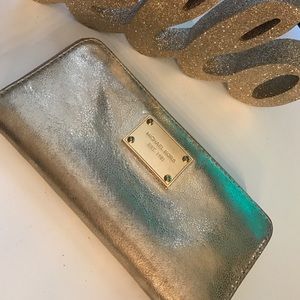 Michael Kors wallet