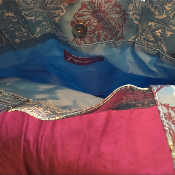 ✨NWOT✨ Baroque Patterned Laminated Tote - Picture 3 of 3