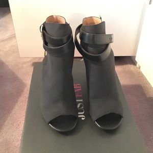size 6 black leather open toe block heel booties