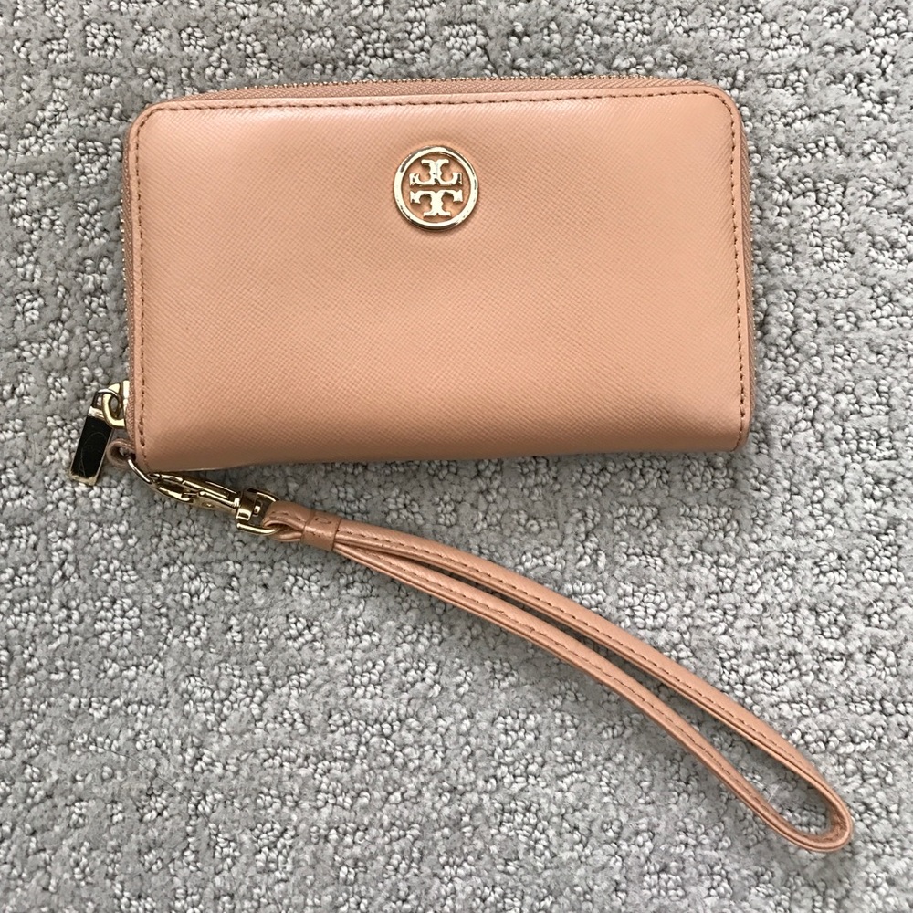 Tory Burch Robinson Smartphone Leather Wristlet
