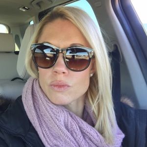 Meet your Posher, Leah