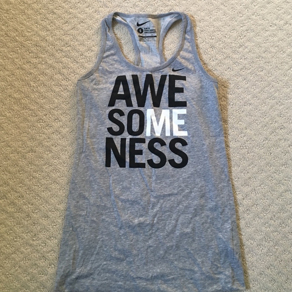 Nike workout tank top size small