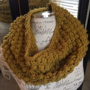Popcorn knit circle scarf