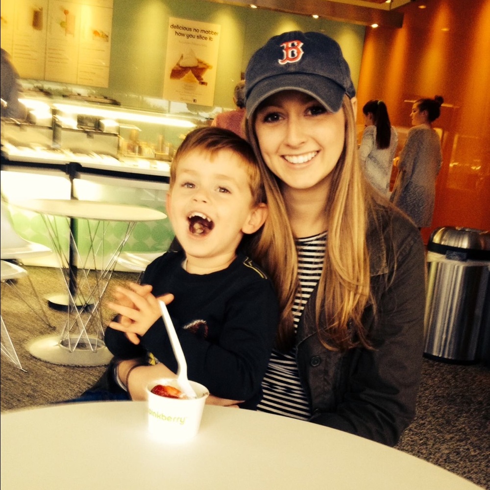 Meet your Posher, Elizabeth