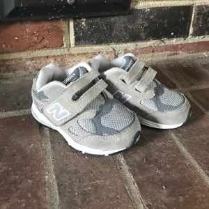 Toddler new balance size 4W, great condition