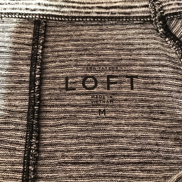 LOFT by Ann Taylor 3/4 sleeve top - Picture 4 of 4