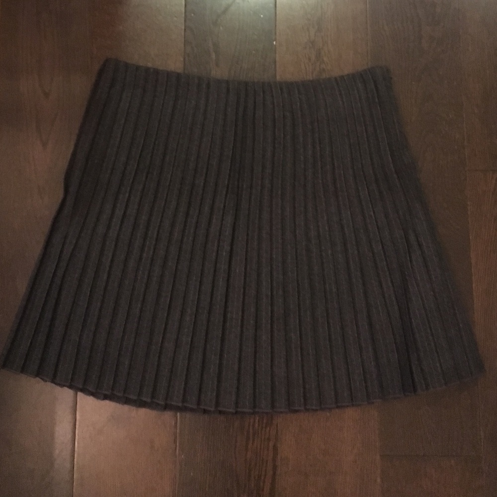 Vanessa Bruno pleated skirt