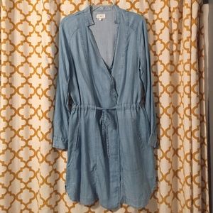 NWOT - Lou & Grey Chambray Wrap Dress
