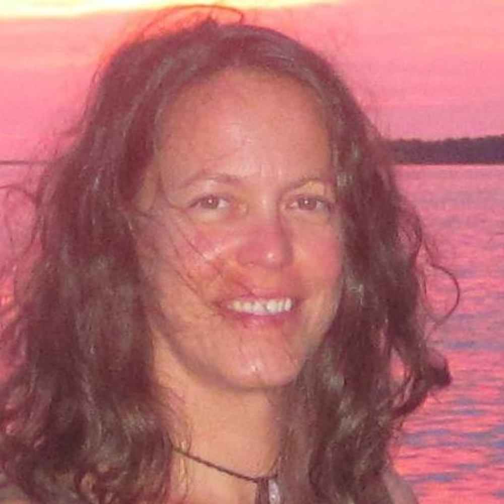 Meet your Posher, Suzanne