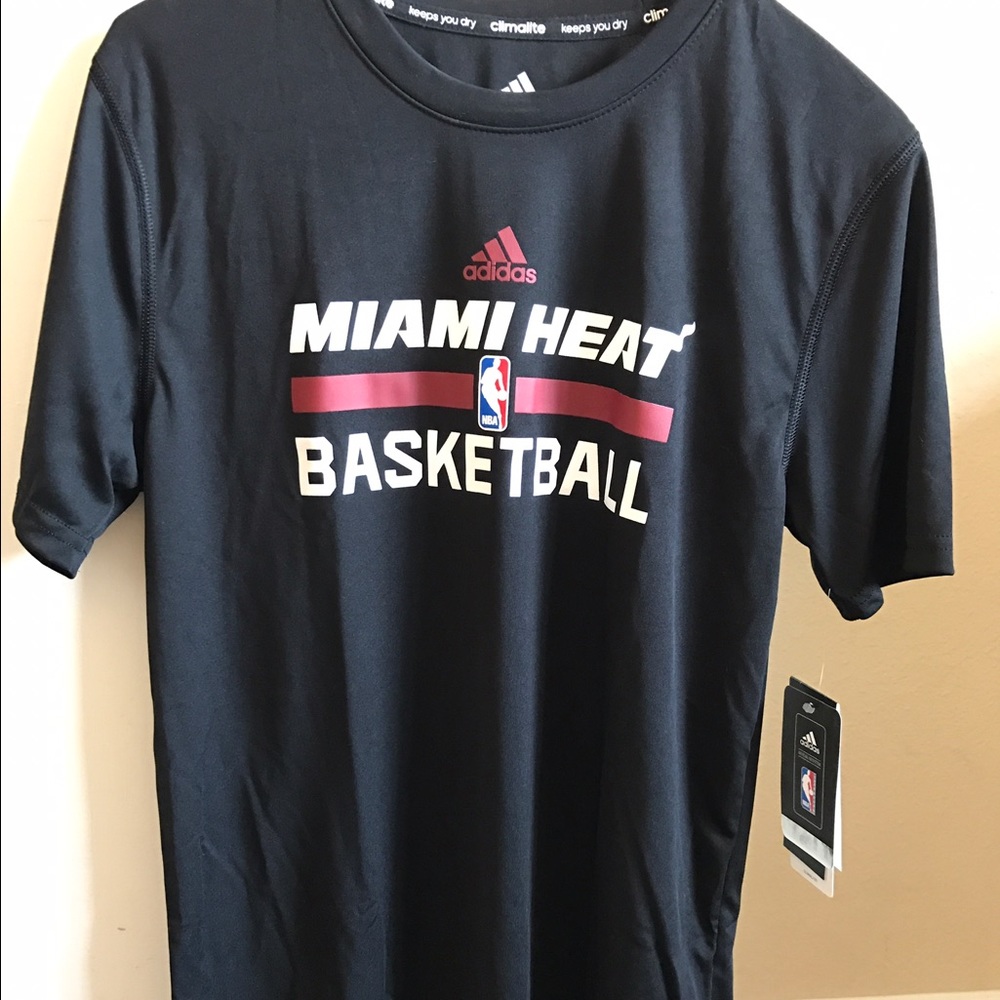 Miami Heat performance T-shirt.