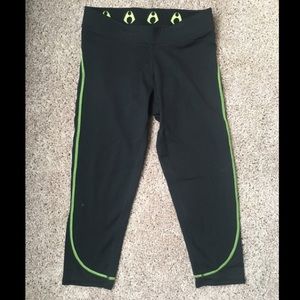 Women's Hylete Crop Pants