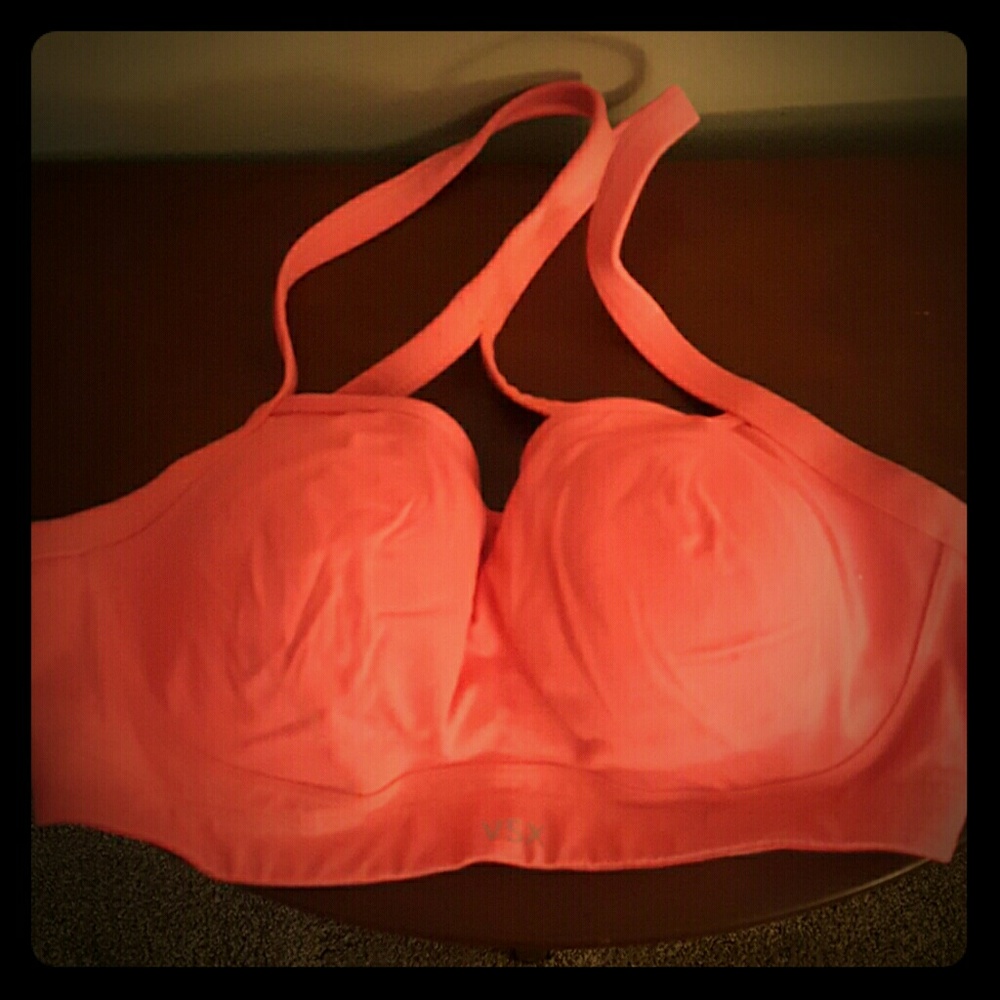 VS sports bra