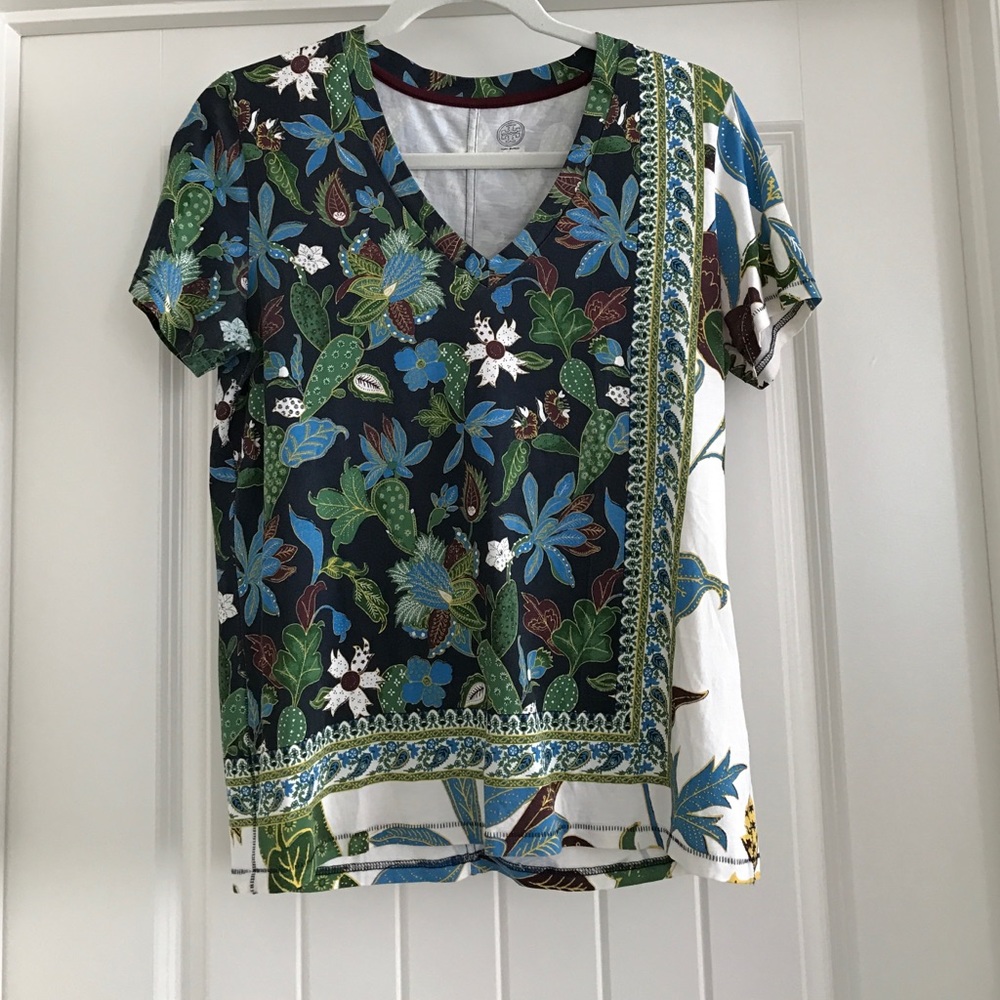 Tory Burch Printed Cactus & Flower V-neck T-shirt