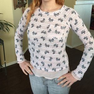 Bow sweater. Light weight perfect pinup