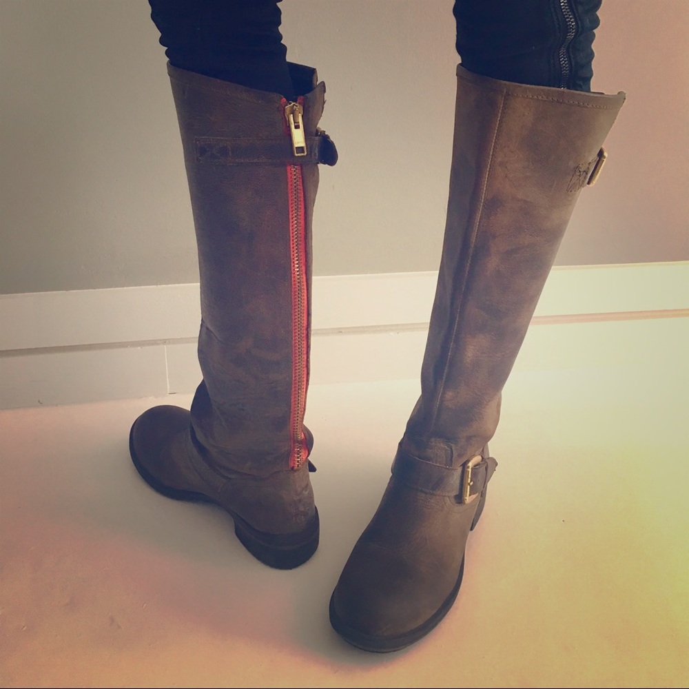 Steve Madden gray boots