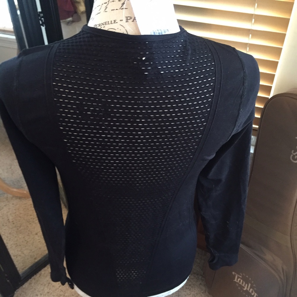 NWT Fabletics unlined performance top