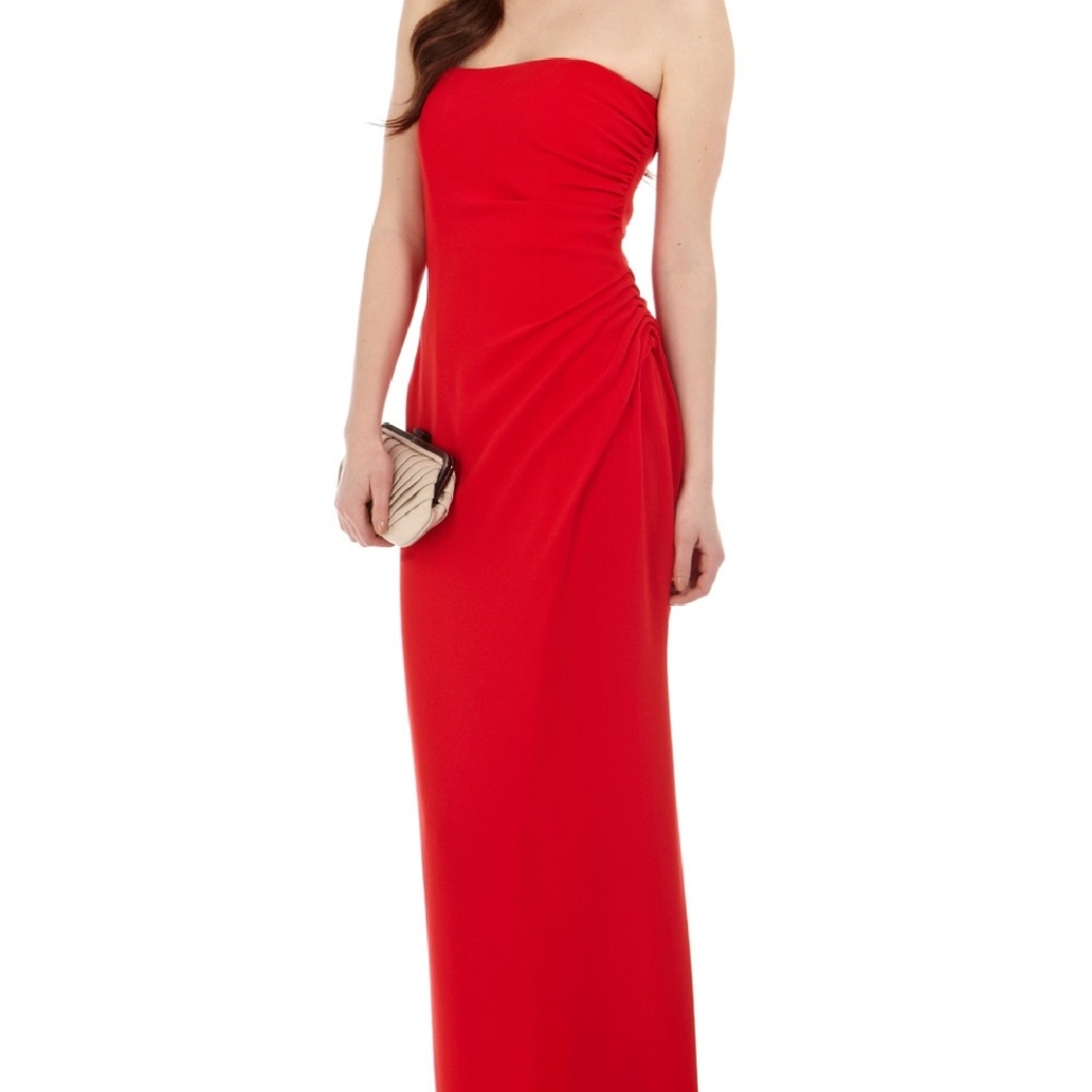 Maxi strapless gown