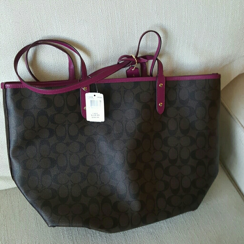 Reversible coach purse
