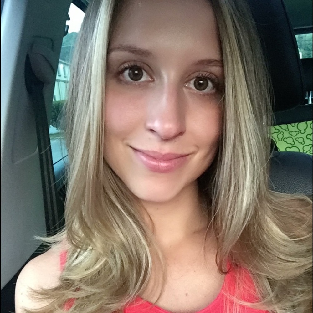 Meet your Posher, Julia