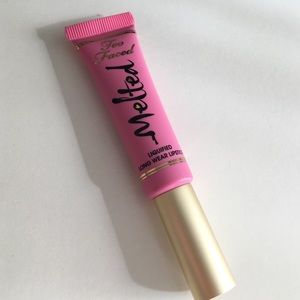 Too Faced Liquified Lipstick - Melted Marshmallow