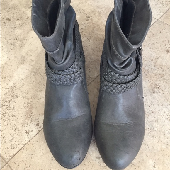 Grey Booties size 8.5 - Picture 3 of 3