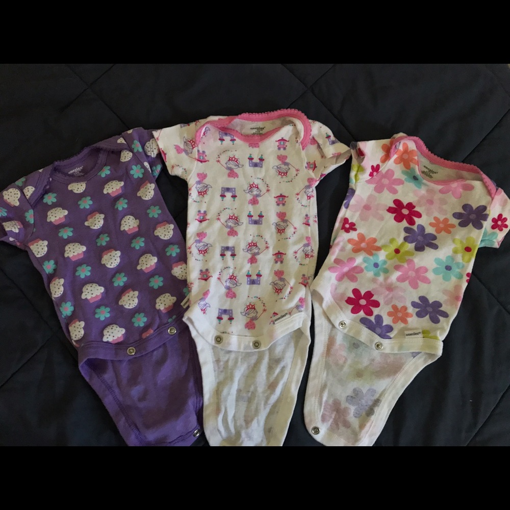 Baby girl clothes worn ones