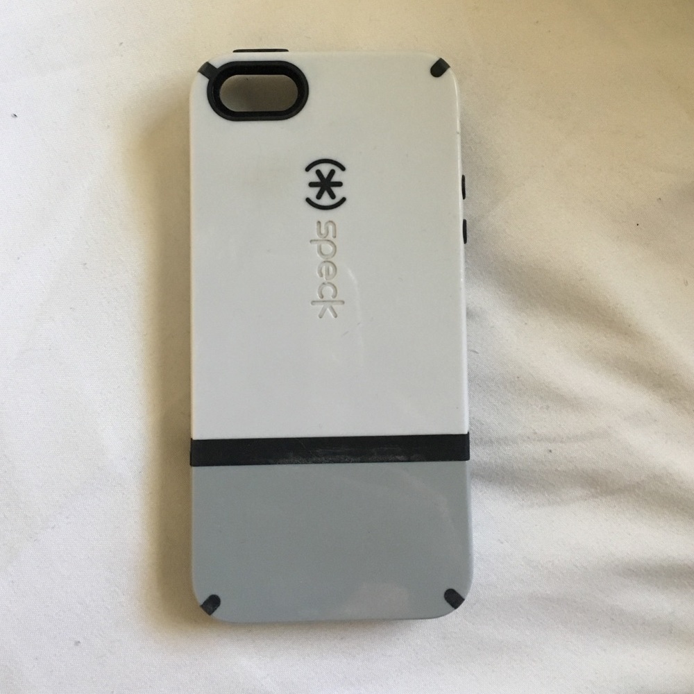White and gray iPhone 5/5s speck case