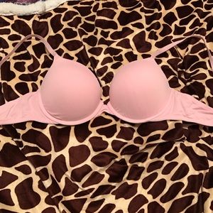 Victoria's Secret Wear Everywhere Push Up bra