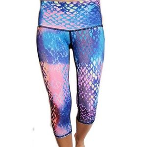 Brand new Teeki Goddess Capri Mermaid yoga pants L