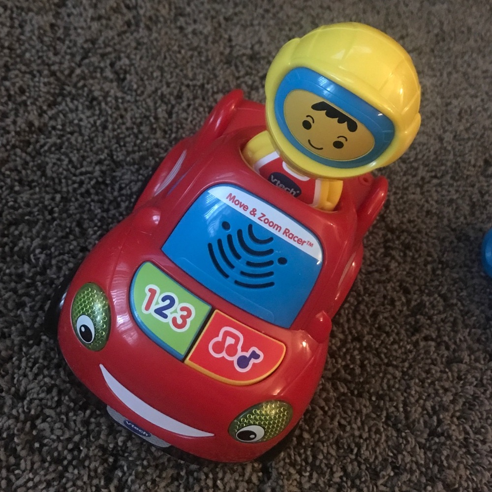 VTECH move and zoom racer