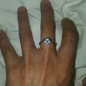 NEW - Beautiful Promise Ring