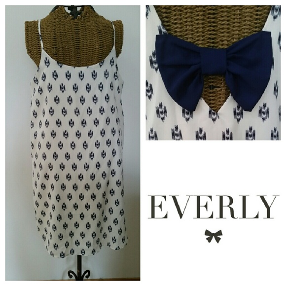 Anthropologie Dresses & Skirts - EVERLY adorable bow back sundress dress S