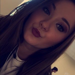 Meet your Posher, Madi