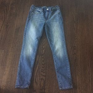 American Eagle High Rise Stretch Jegging 6 Short