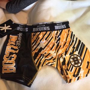 BOSTON BRUINS boxers