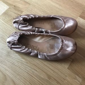 Pedro Garcia satin ballet flats