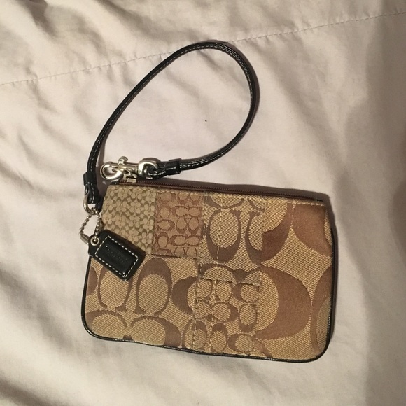 Coach Wristlet - Picture 1 of 4
