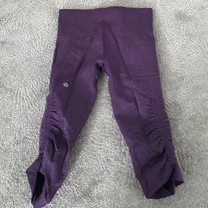 Lululemon Capri workout pant!