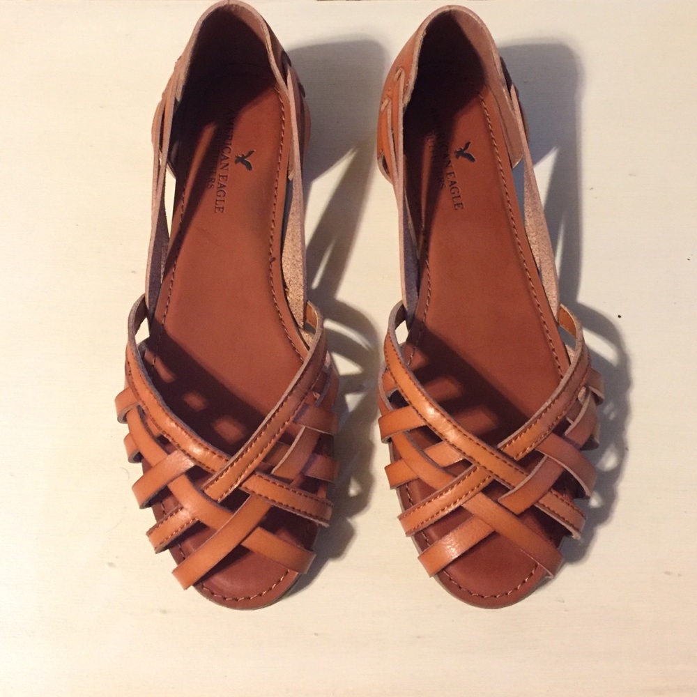 AE strappy open toe flats! NWOT!